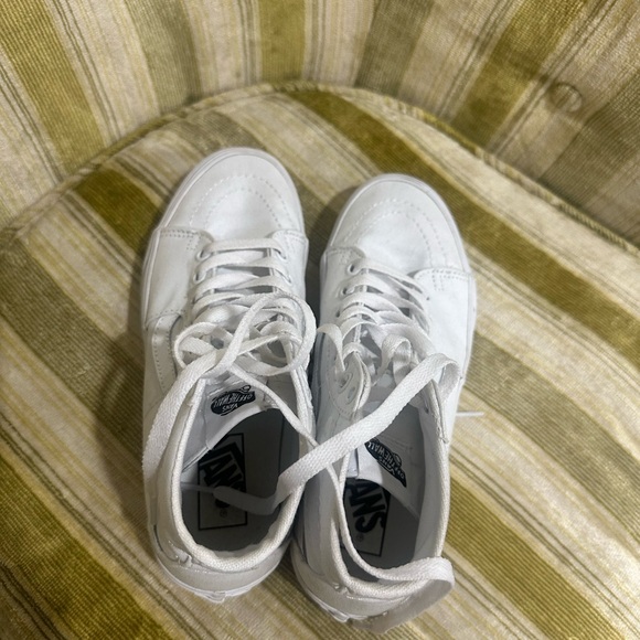 Vans Classic Sk8 Hi White High-Top Sneakers - Picture 4 of 6